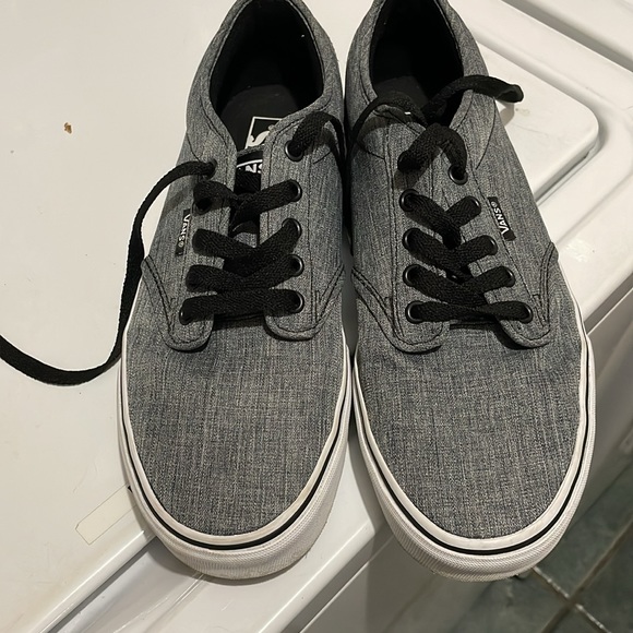 Vans Shoes size 9 mens. - Picture 2 of 5